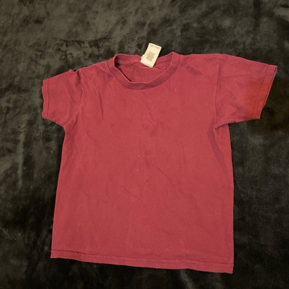 Basic Maroon T-Shirt - Picture 1 of 2